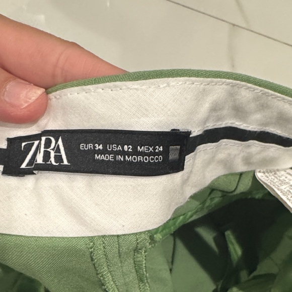Zara Women's Green Blazer - Picture 5 of 6